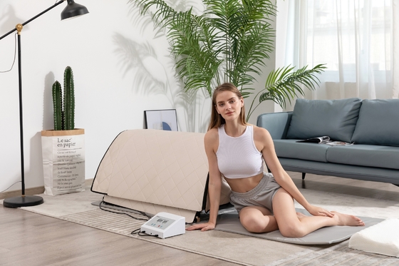 3 โซนความร้อน Low EMF ซาวน่าอินฟราเรดโดม Health Care 1300W Fir Dome Sauna